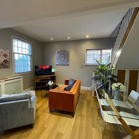 فيلا Luxury 3-Bed Victorian Townhouse Hosted By Hutch Lifestyle ليمينغتون المظهر الخارجي الصورة