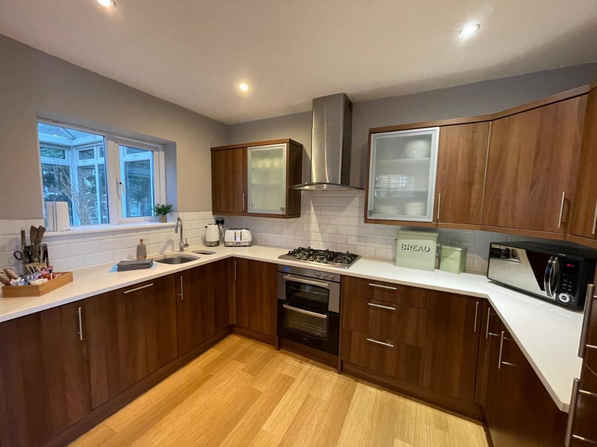 فيلا Luxury 3-Bed Victorian Townhouse Hosted By Hutch Lifestyle ليمينغتون المظهر الخارجي الصورة