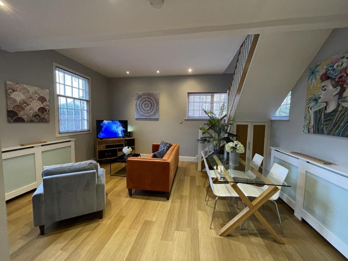 فيلا Luxury 3-Bed Victorian Townhouse Hosted By Hutch Lifestyle ليمينغتون المظهر الخارجي الصورة